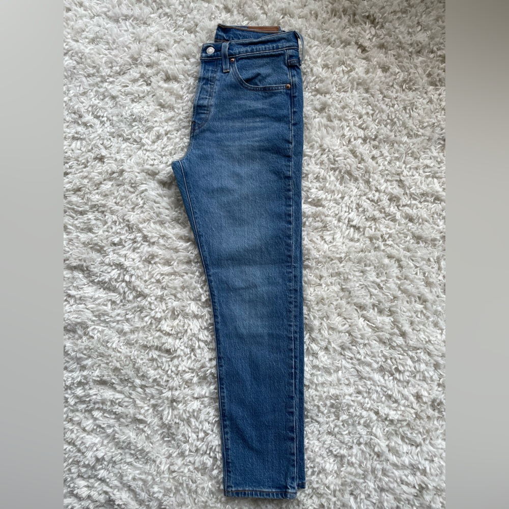 Levi's - Picture 6 of 6
